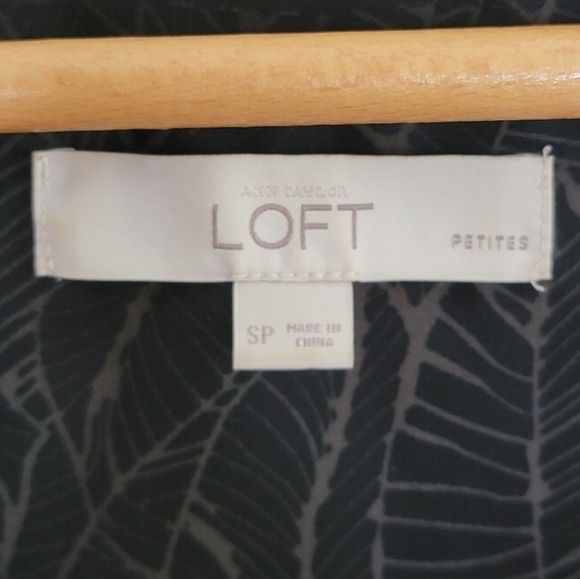 Loft | Petite Layered Leaf Print Tank Blouse - Picture 4 of 4